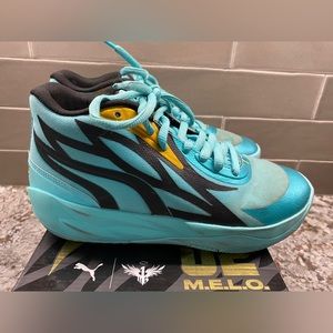 Puma Lamelo Basketball shoes 4.5 Jr